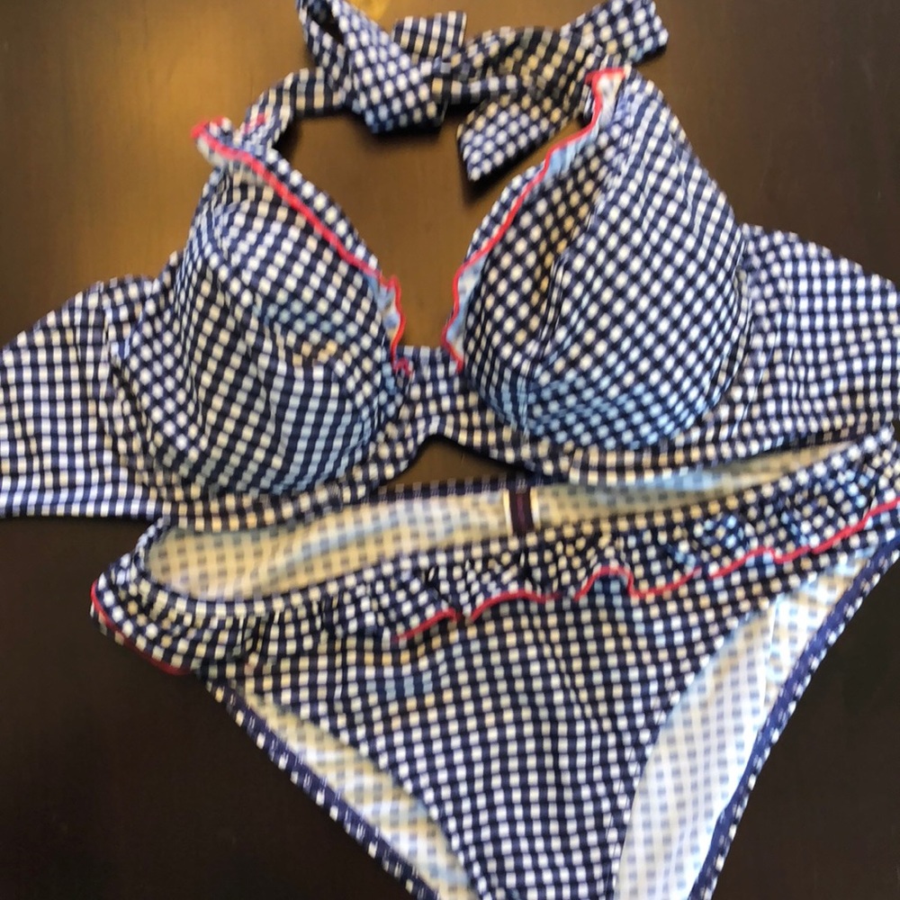 Blue and white underwire checked bikini